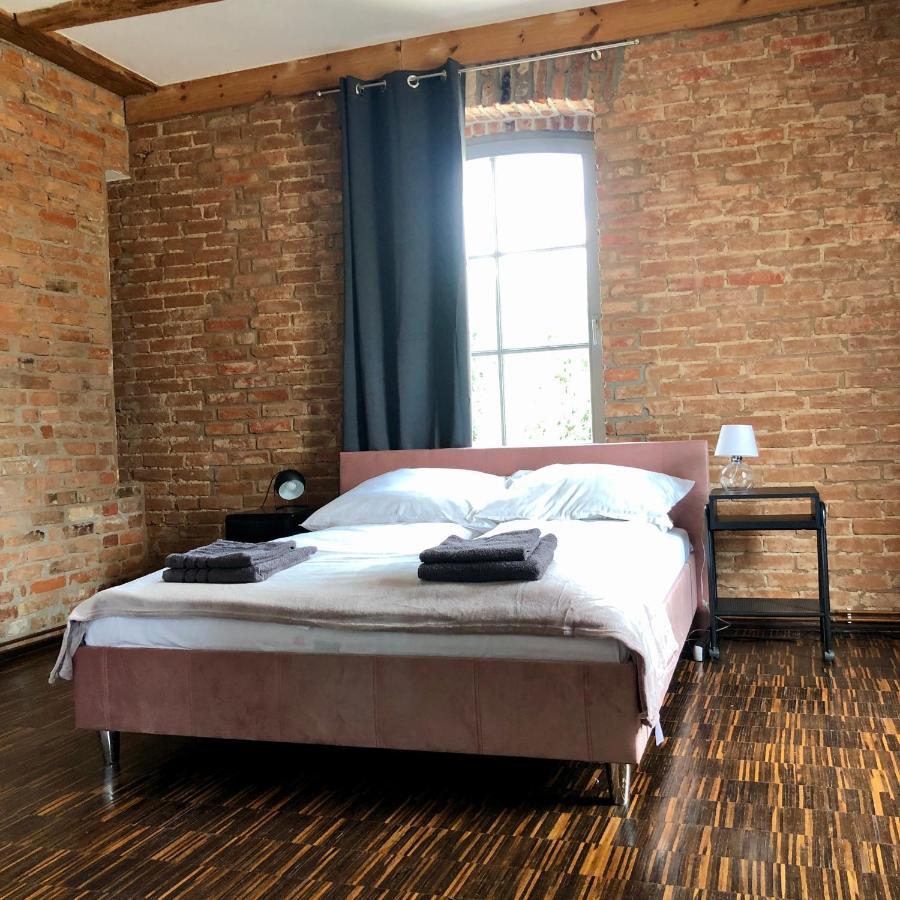 Apartamenty Stara Winiarnia Walcz Bagian luar foto